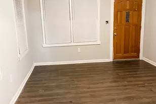 618 Robinson Dr, Jesup, GA 31545 - Photo 2