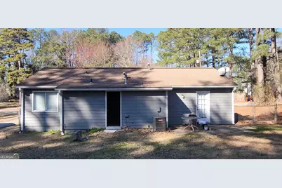 8975 Ashwood Drive, Riverdale, GA 30274 - Photo 2