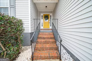 124 Woodridge Cir, Lagrange, GA 30241 - Photo 2