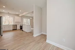 990 Rue Fleur De Lis, Lavonia, GA 30553 - Photo 6