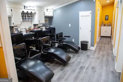 93 Bell, Baxley, GA 31513 - Photo 16