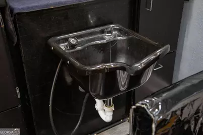 93 Bell, Baxley, GA 31513 - Photo 12