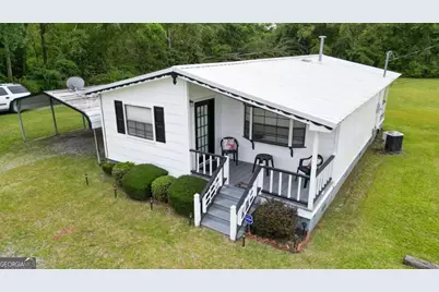 93 Bell, Baxley, GA 31513 - Photo 2