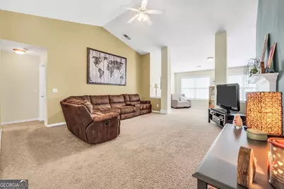 537 Vickers Lane, Locust Grove, GA 30248 - Photo 10