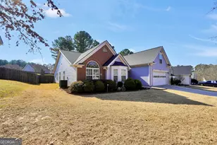 537 Vickers Ln, Locust Grove, GA 30248 - Photo 2