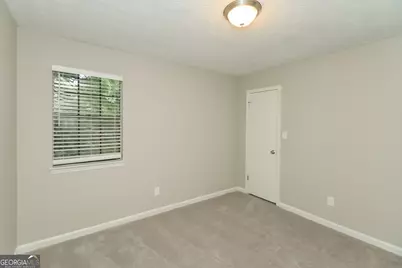 8070 Linda Court, Jonesboro, GA 30238 - Photo 12