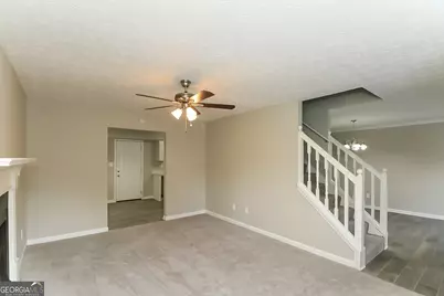 8070 Linda Court, Jonesboro, GA 30238 - Photo 4
