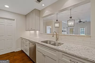 211 Colonial Homes Drive NW #2106, Atlanta, GA 30309 - Photo 22