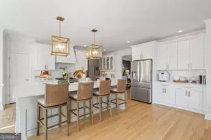 220 Southern Hill Dr, Johns Creek, GA 30097 - Photo 8