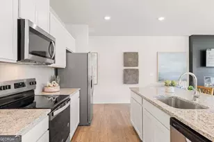 1131 Holland Rose Dr, Lawrenceville, GA 30043 - Photo 20