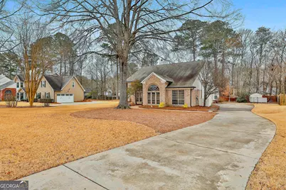 310 Marble Court, Peachtree City, GA 30269 - Photo 2