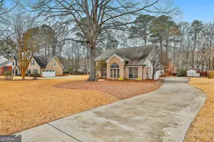 310 Marble Ct, Peachtree City, GA 30269 - Photo 2