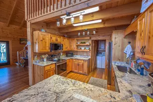 383 Bayberry Ln, Sky Valley, GA 30537 - Photo 16