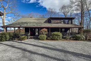 383 Bayberry Ln, Sky Valley, GA 30537 - Photo 2