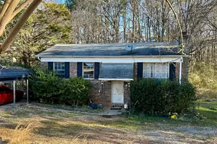 36 Textile Ave, Lavonia, GA 30553 - Photo 1