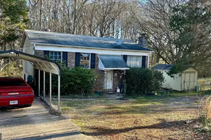 36 Textile Ave, Lavonia, GA 30553 - Photo 2