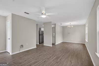 149 Laurel Ridge W, Lagrange, GA 30240 - Photo 4