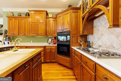 708 Town and Country Drive, Adel, GA 31620 - Photo 16