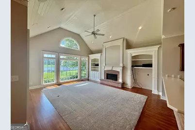 708 Town and Country Drive, Adel, GA 31620 - Photo 10