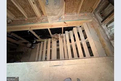 2005 Arlington Circle NW, Atlanta, GA 30318 - Photo 8