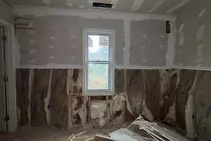 2005 Arlington Cir NW, Atlanta, GA 30318 - Photo 16