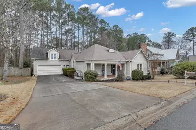105 Honeysuckle Lane, Peachtree City, GA 30269 - Photo 2