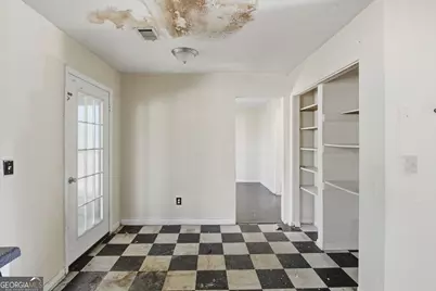 5452 Forest Path Court, Stone Mountain, GA 30088 - Photo 22