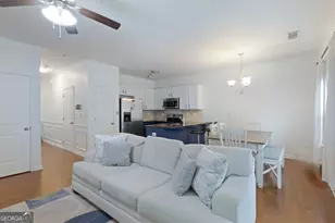 7656 Green Glade Way, Lithonia, GA 30038 - Photo 4