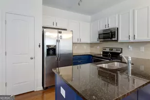 7656 Green Glade Way, Lithonia, GA 30038 - Photo 6