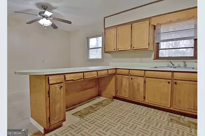 75 Camellia Drive, Newnan, GA 30263 - Photo 8