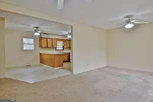 75 Camellia Dr, Newnan, GA 30263 - Photo 4