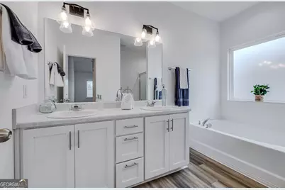 324 Abode Avenue, Hinesville, GA 31313 - Photo 4