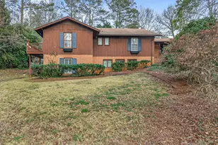 220 Tanglewood Dr, Athens, GA 30606 - Photo 2