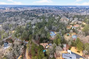 220 Tanglewood Dr, Athens, GA 30606 - Photo 4