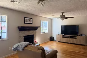 1367 Myrtle Creek Dr, Norcross, GA 30093 - Photo 2