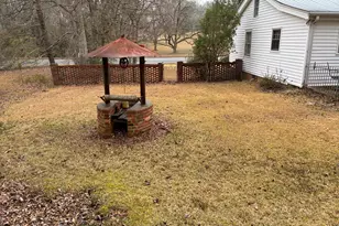 384 W Monroe St, Talbotton, GA 31827 - Photo 6