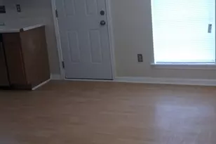 5855 Eagles Crossing Ln, Riverdale, GA 30274 - Photo 4