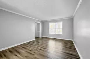 1890 Tree Brooke Ln, Snellville, GA 30078 - Photo 4