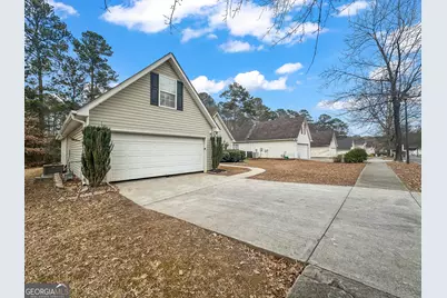 1395 Stephens Pond View, Loganville, GA 30052 - Photo 2