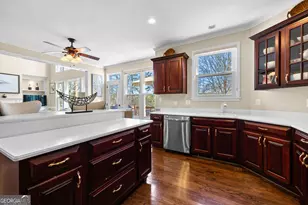 225 Hidden Lake Dr, Fayetteville, GA 30215 - Photo 28