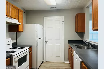 105 Granite Street #B, Hogansville, GA 30230 - Photo 8