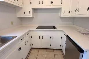 203 Bonaventure Dr, Lagrange, GA 30241 - Photo 8