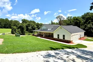 1000 Foxcroft Dr, Lagrange, GA 30240 - Photo 2
