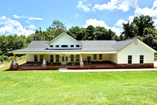 1000 Foxcroft Dr, Lagrange, GA 30240 - Photo 1