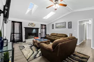 6851 Creekwood Dr, Douglasville, GA 30135 - Photo 10