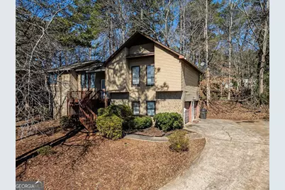 6851 Creekwood Drive, Douglasville, GA 30135 - Photo 2