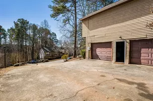 6851 Creekwood Dr, Douglasville, GA 30135 - Photo 32