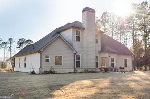 170 Homestead Cir, Forsyth, GA 31029 - Photo 10