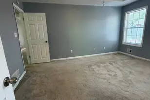 190 Oakwood Cir, Stockbridge, GA 30281 - Photo 8