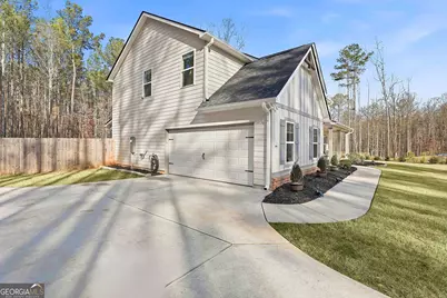 19 Allison Road, Moreland, GA 30259 - Photo 8